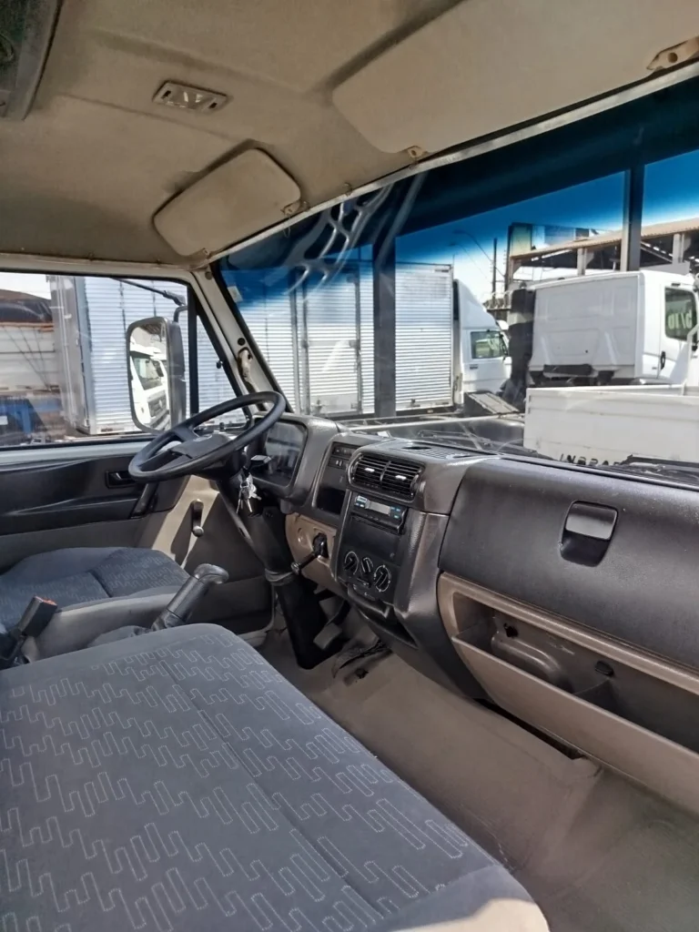 Volkswagen 9.160 3/4 Baú Ano 2013 Mod 2014.