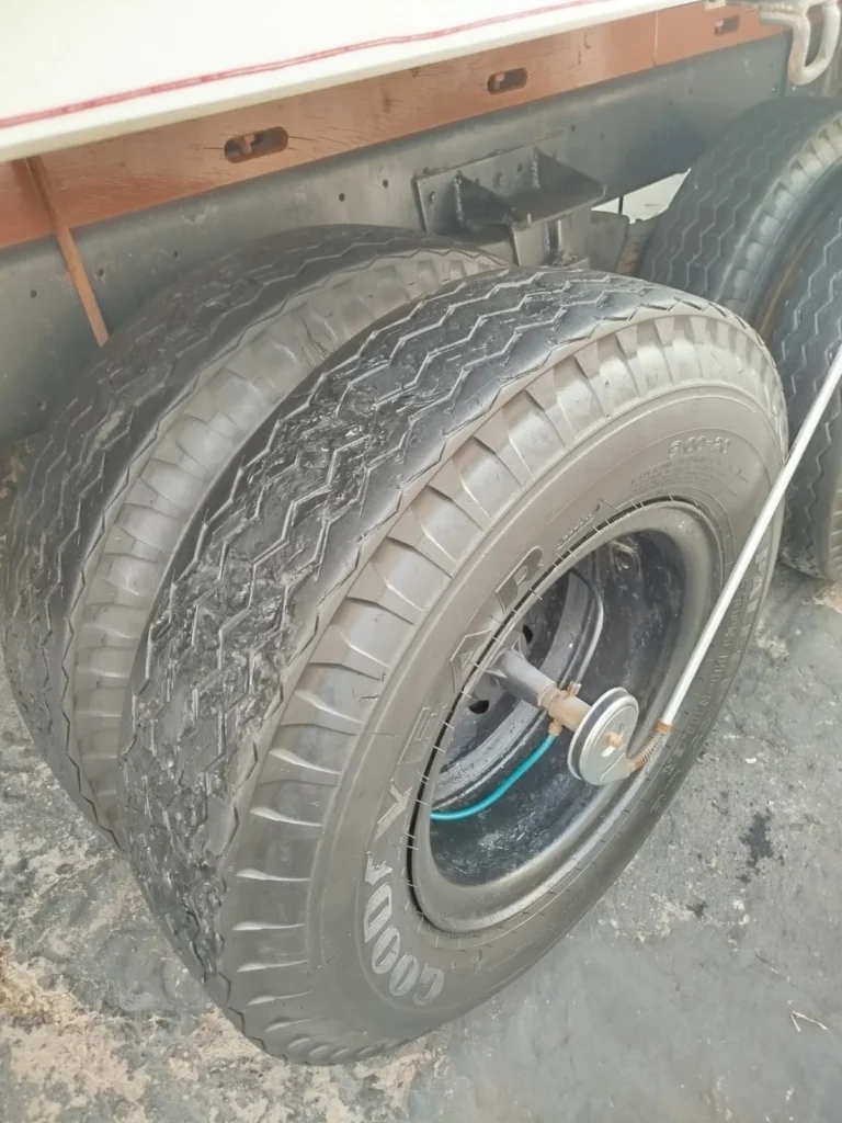 MERCEDES-BENZ 1313 Truck ano e mod 80